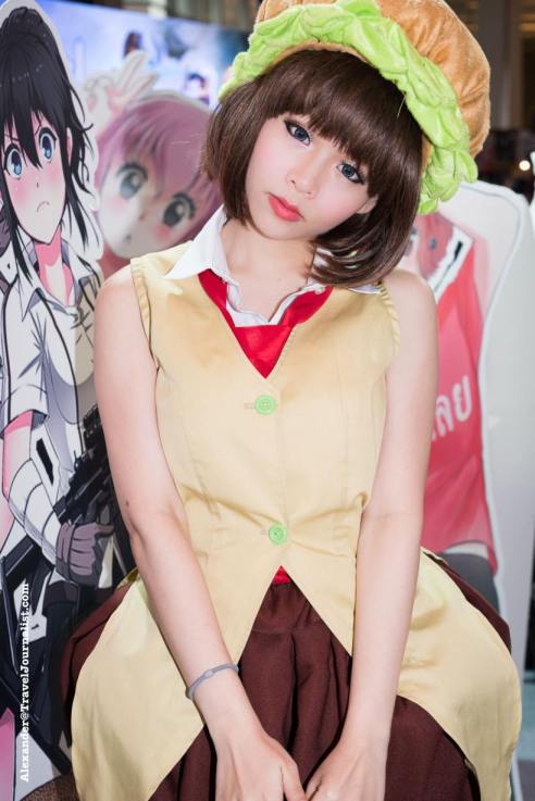 Beautiful-Thai-Girl-Mobile-Game-Show-Bangkok-2015-12
