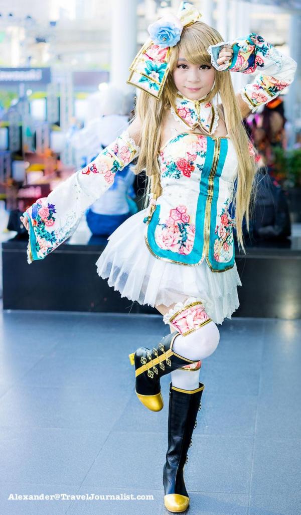 Thai-Pretty-Girl-Cosplay-Anime-Festival-Bangkok